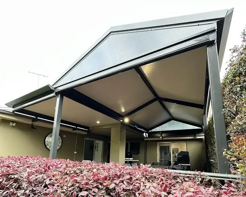 Curved patio Melbourne