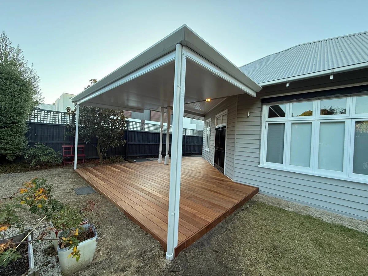 Gable verandah with deck