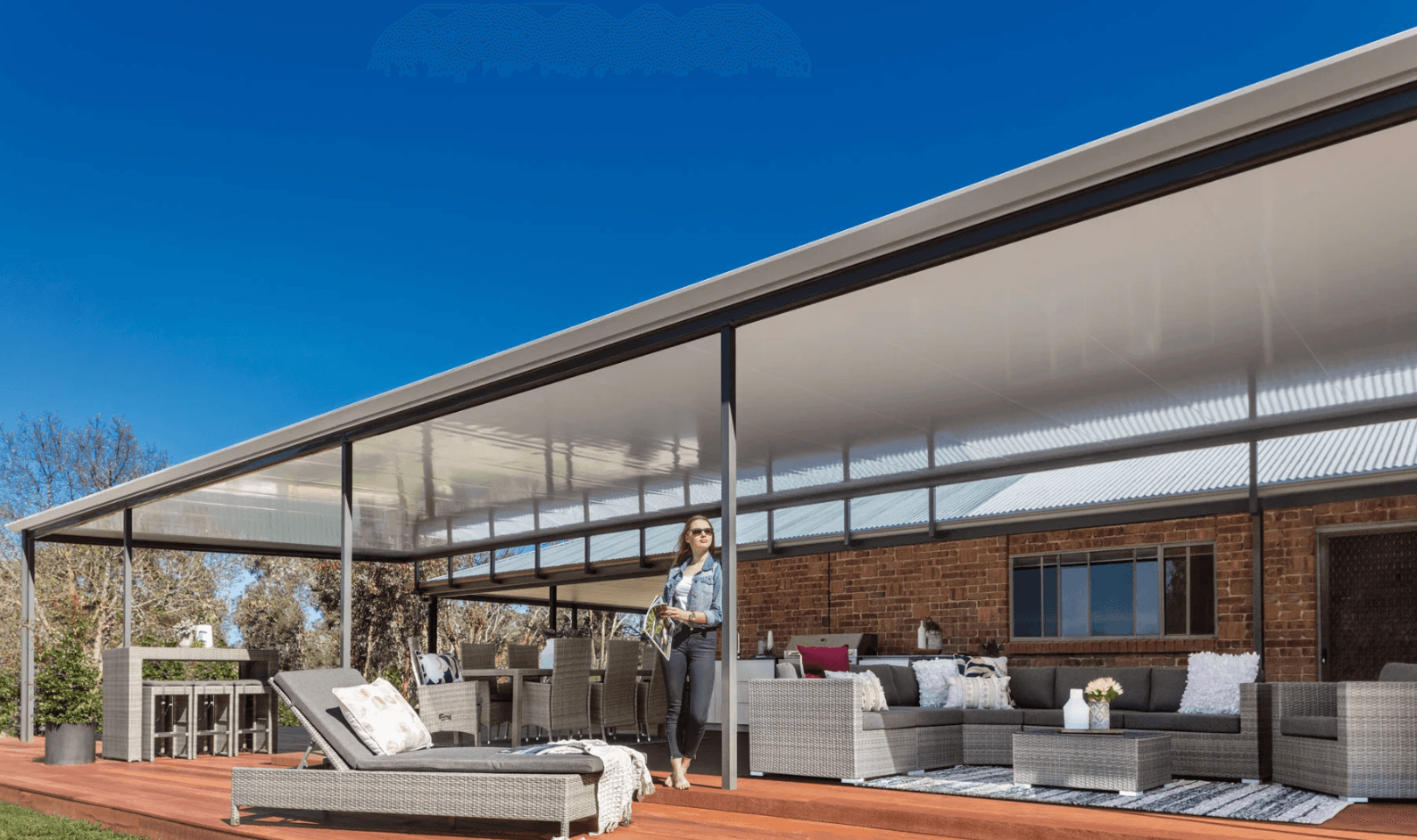 Stratco Outback flat with timber deck